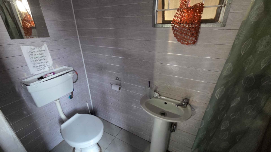 10 Bedroom Property for Sale in Brandwag Free State